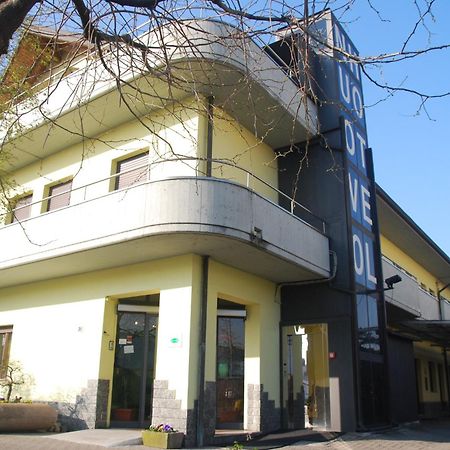Nuovo Hotel ויג'באנו מראה חיצוני תמונה