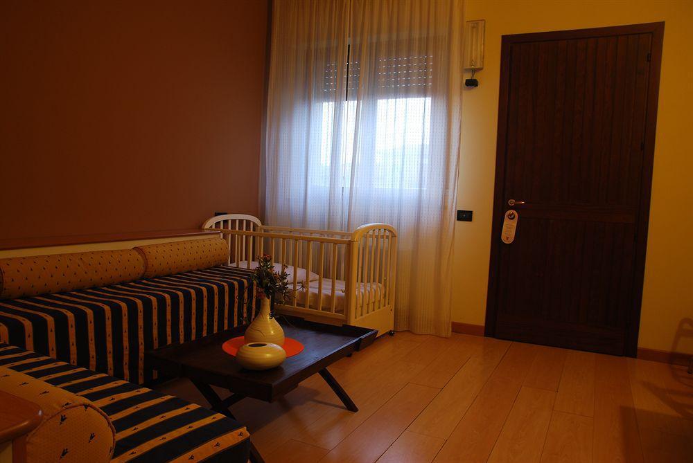 Nuovo Hotel ויג'באנו מראה חיצוני תמונה